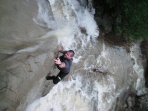 mono vs. 7 Falls